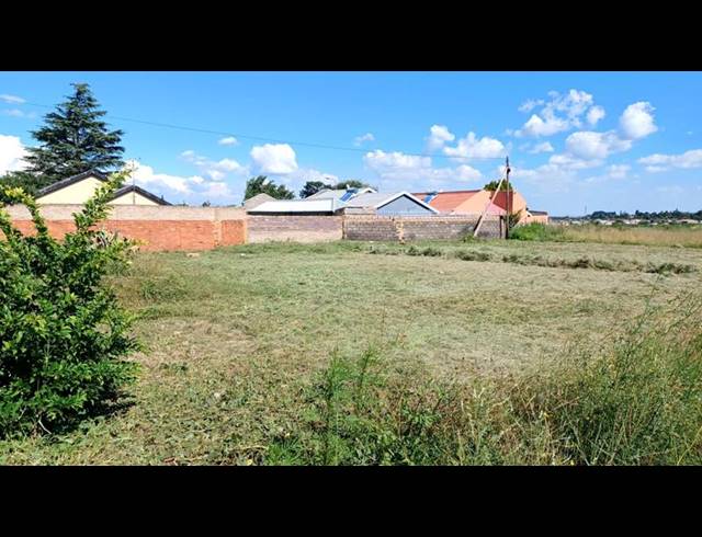 LAND FOR SALE IN LENASIA SOUTH